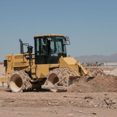 CATERPILLAR 815 F II