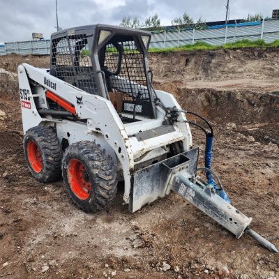 BOBCAT S150 con Martillo
