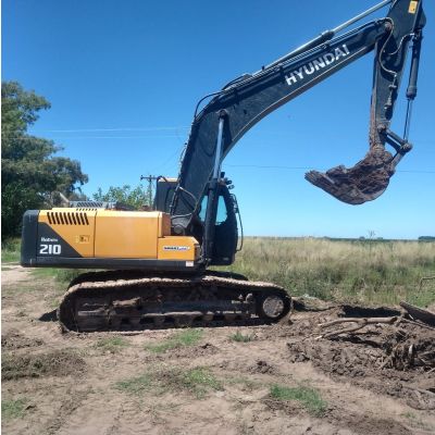 HYUNDAI R210
