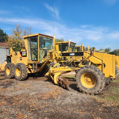 CATERPILLAR 140H
